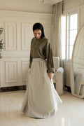 Breeze Flow Skirt in White & gray
